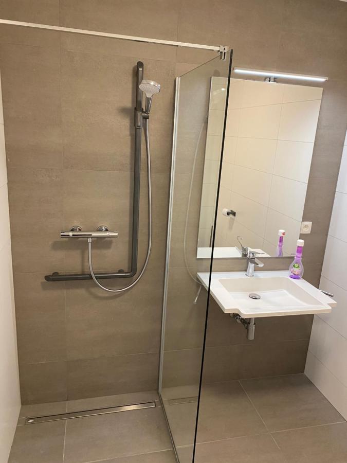 Residence La Poivriere Дюрби Екстериор снимка